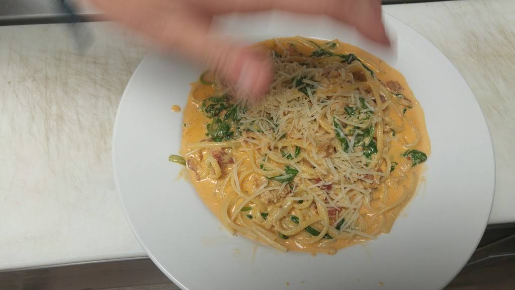 Left Field Tavern | restaurant | 12 W Park Pl, Oxford, OH 45056, USA | 5135230015 OR +1 513-523-0015