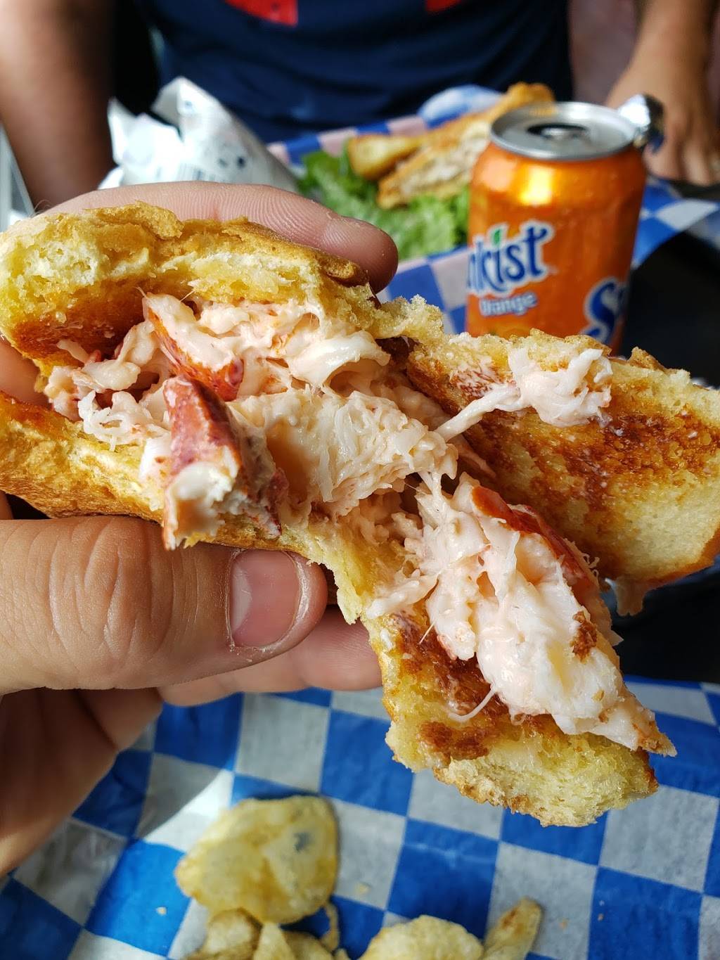 Sanders Fish Market | restaurant | 367 Marcy St, Portsmouth, NH 03801, USA | 6034364568 OR +1 603-436-4568