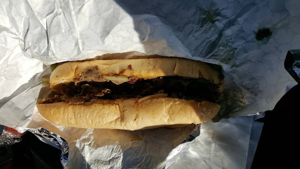 ZaZa Steak & Lemonade | restaurant | 2320, 4919 W Capitol Dr, Milwaukee, WI 53216, USA | 4144459292 OR +1 414-445-9292