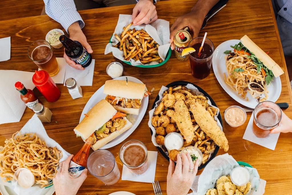 Mahonys Po-boys & Seafood - Uptown | restaurant | 3454 Magazine St, New Orleans, LA 70115, USA | 5048993374 OR +1 504-899-3374