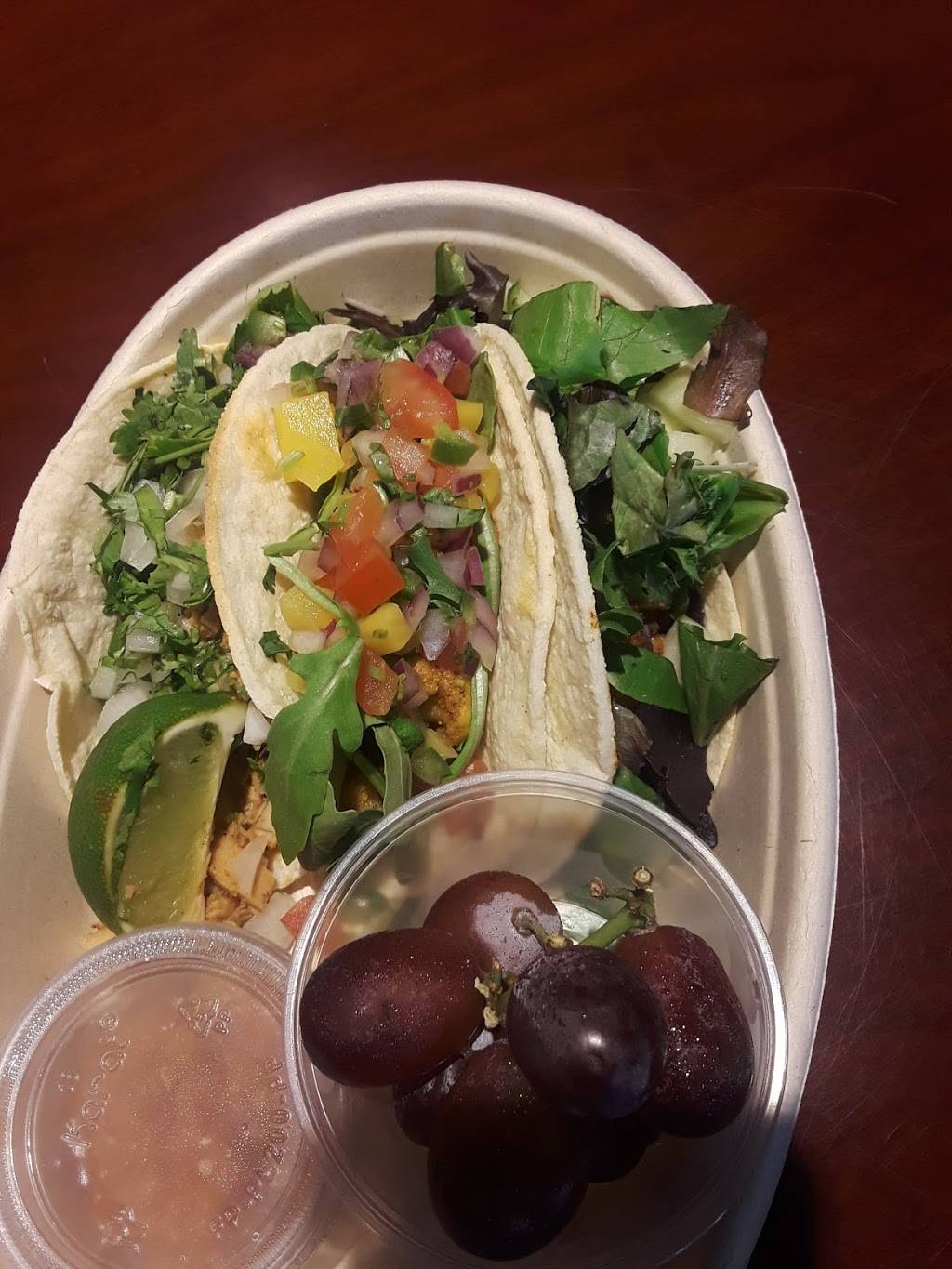 Peace. Love. & Eatz Smoothie Bar | restaurant | 324 E Belt Line Rd #205, DeSoto, TX 75115, USA | 4695677009 OR +1 469-567-7009