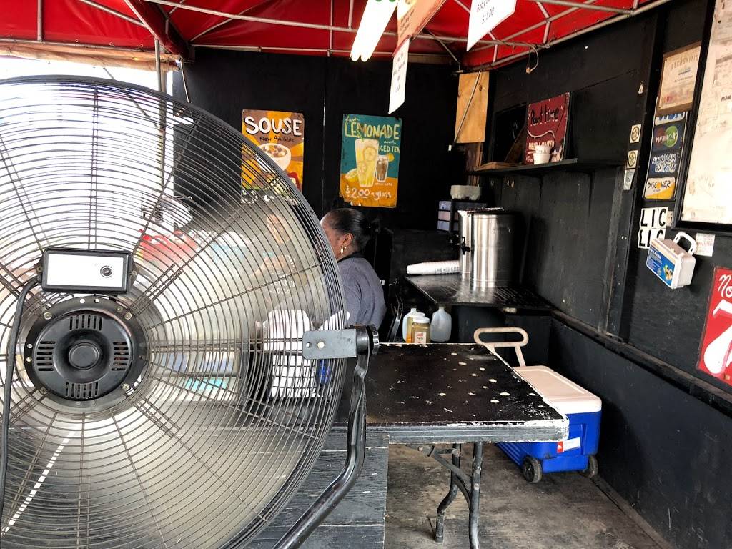 Bo Legs BBQ | restaurant | 250 NE 167th St, Miami, FL 33162, USA | 3053032134 OR +1 305-303-2134