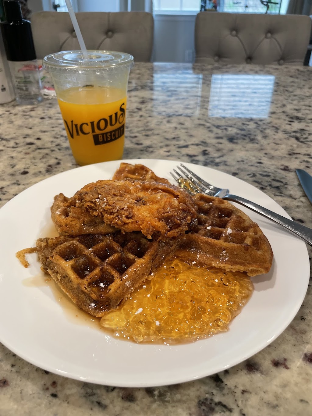 Vicious Biscuit Neptune Beach | restaurant | 211 3rd St, Neptune Beach, FL 32266, USA | 9045394680 OR +1 904-539-4680