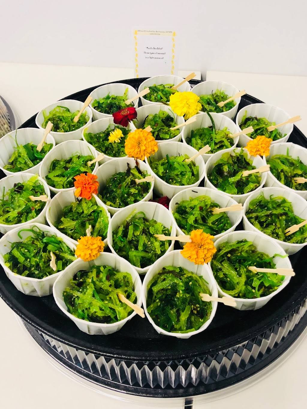 Mokis Sushi & Pacific Grill | restaurant | 615 Cortland Ave, San Francisco, CA 94110, USA | 4159709336 OR +1 415-970-9336