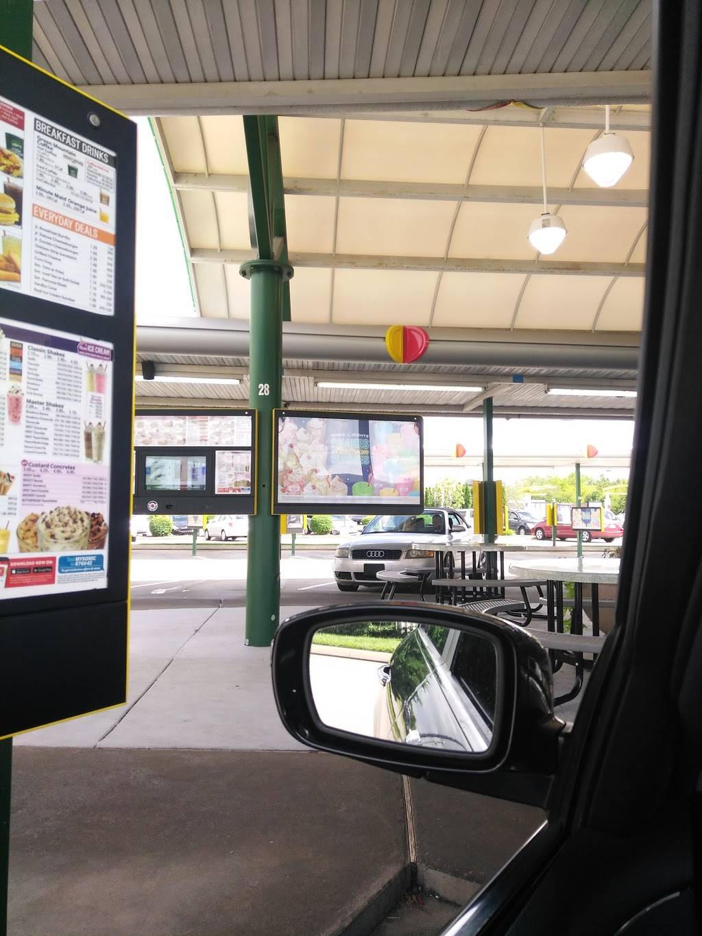 Sonic Drive-In | restaurant | 791 Nissan Dr, Smyrna, TN 37167, USA | 6154595300 OR +1 615-459-5300