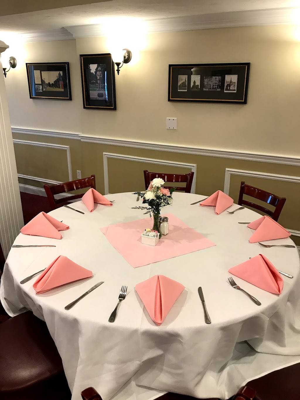 Alumni Restaurant & Bar | restaurant | 391 East Central Street, Franklin, MA 02038, USA | 5085288804 OR +1 508-528-8804