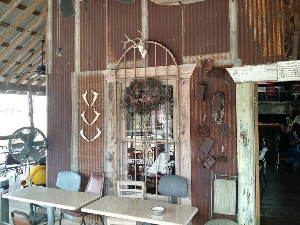 Hillbillyz of Texas | restaurant | 1913 Ranch Rd 473, Kendalia, TX 78027, USA | 2106430369 OR +1 210-643-0369