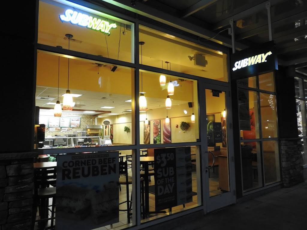 Subway | meal takeaway | 7511 166th Ave NE, Redmond, WA 98052, USA | 4258834088 OR +1 425-883-4088