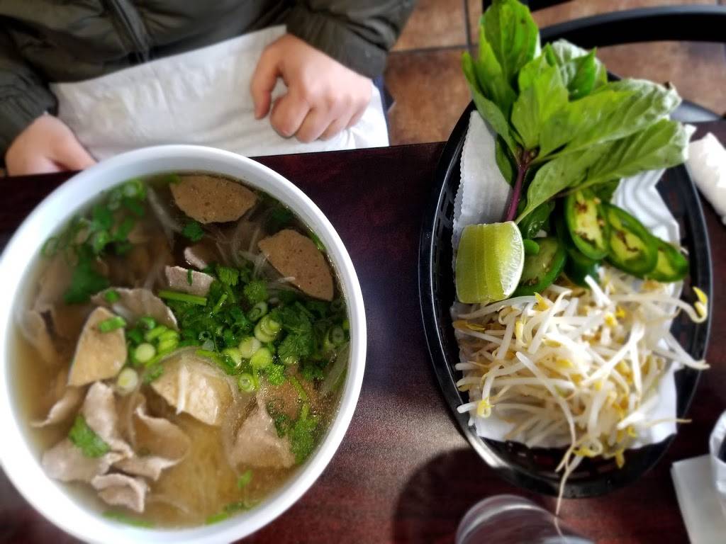 Rock Phod Asian Fusion Cuisine | restaurant | 6551 E Riverside Blvd, Rockford, IL 61114, USA | 7797744146 OR +1 779-774-4146