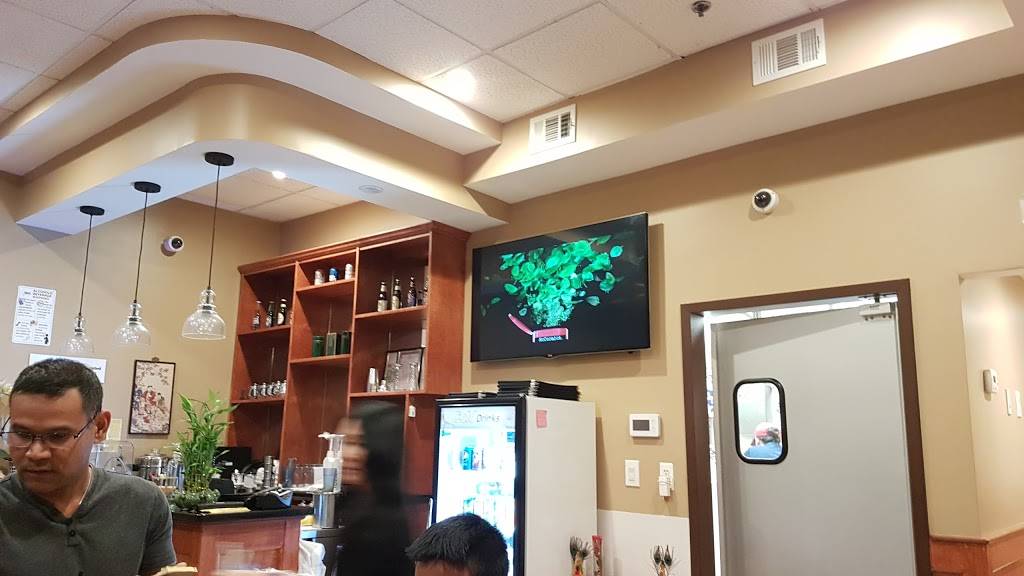 Pho 12 | restaurant | 3740 12th St NE, Washington, DC 20017, USA | 2025251447 OR +1 202-525-1447
