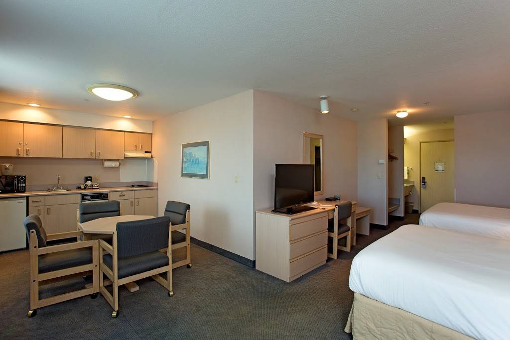 Shilo Inns Warrenton | night club | 1609 E Harbor Dr, Warrenton, OR 97146, USA | 5038612181 OR +1 503-861-2181