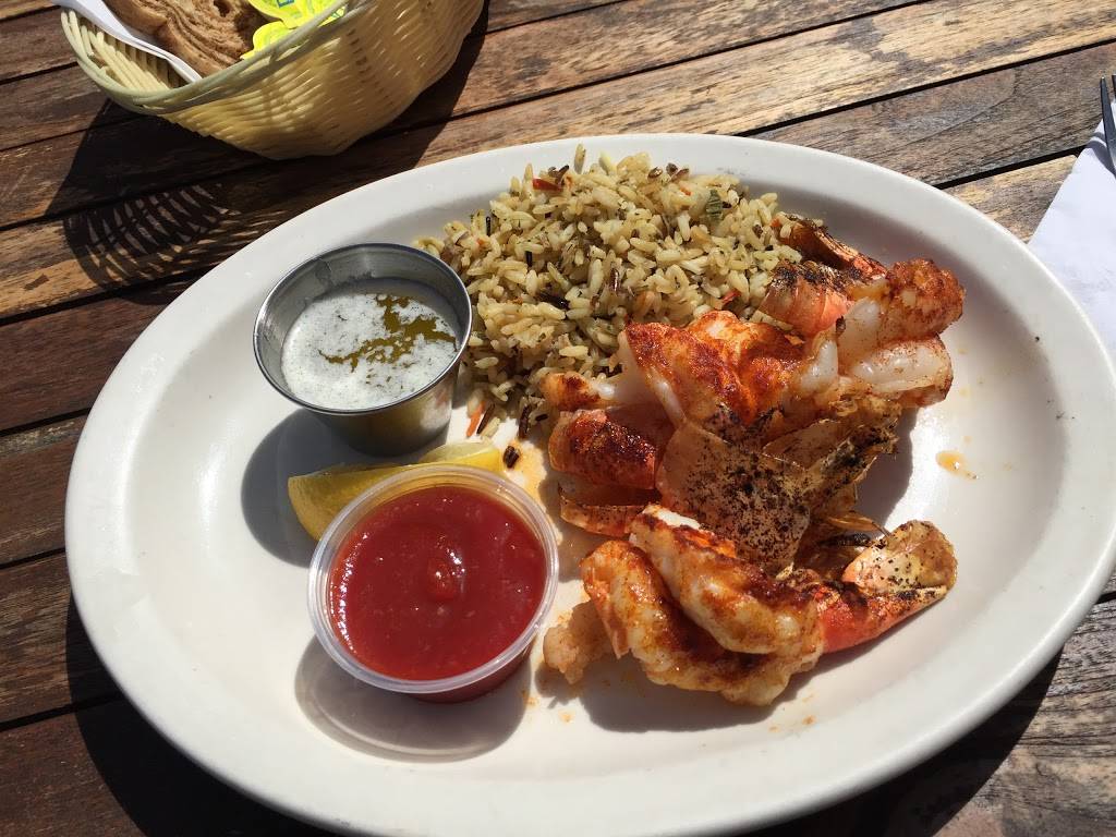 Newport Shores Restaurant | restaurant | 407 E Jackson St, Port Washington, WI 53074, USA | 2622846838 OR +1 262-284-6838