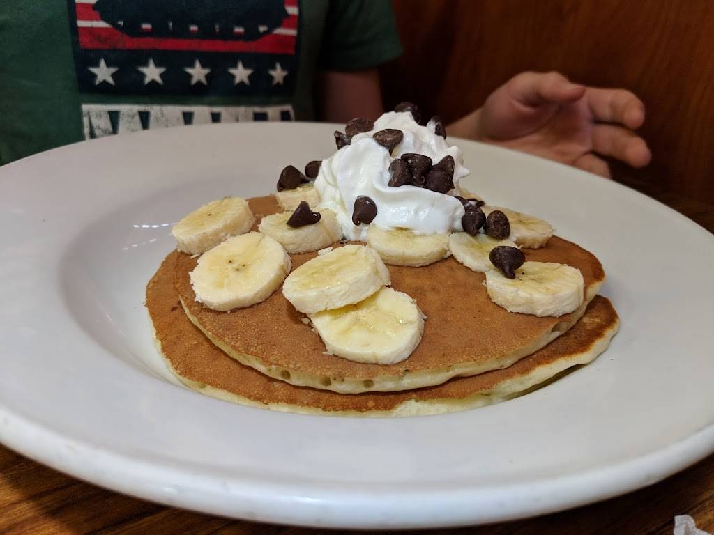 Dennys | restaurant | 16049 Willowbrook Rd, South Beloit, IL 61080, USA | 8153896023 OR +1 815-389-6023