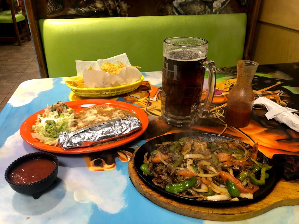 El A De Oros | restaurant | 1408 Foster Rd, Ellsworth, KS 67439, USA | 7854724128 OR +1 785-472-4128