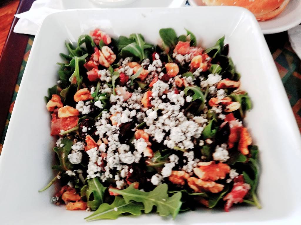 Pisces Rising | restaurant | 239 W 4th Ave, Mt Dora, FL 32757, USA | 3523852669 OR +1 352-385-2669