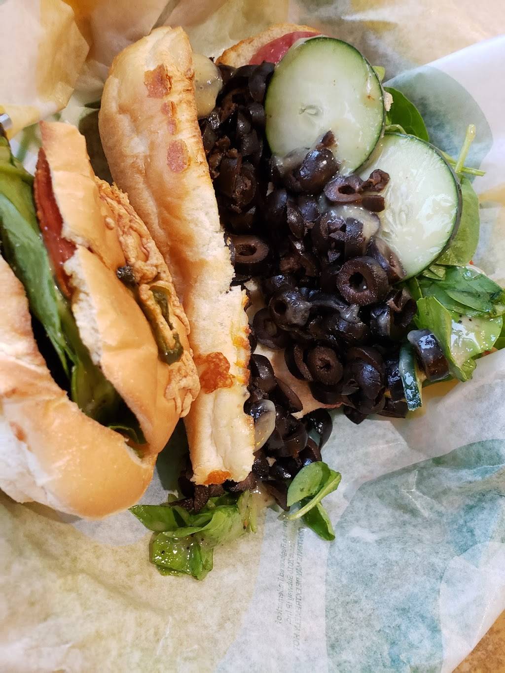 Subway | meal takeaway | 838 St Germain St E, St Cloud, MN 56301, USA | 3202527500 OR +1 320-252-7500