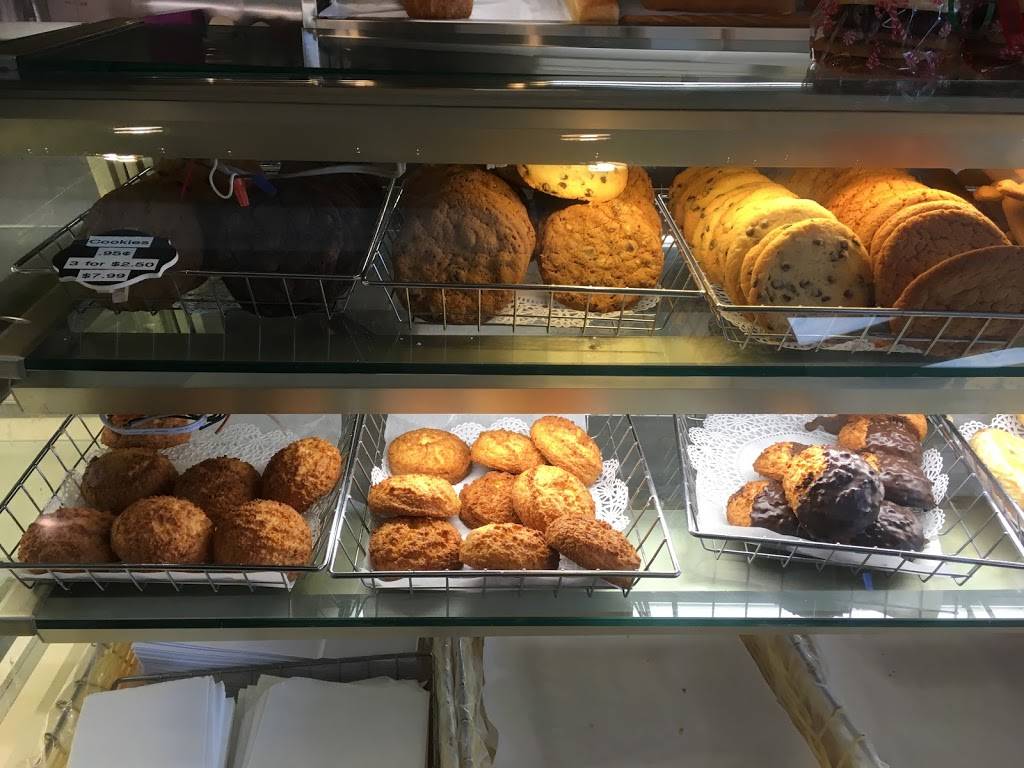 Horchata Mexican Food & Bakery | restaurant | 804 Montana Ave, Santa Monica, CA 90403, USA | 3104588899 OR +1 310-458-8899