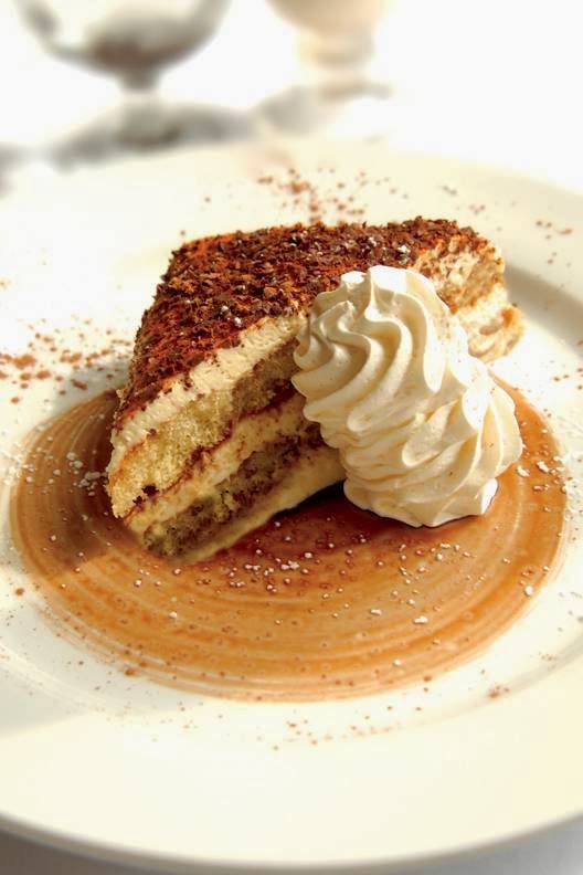 La Lanterna | restaurant | 23 Gray Oaks Ave, Yonkers, NY 10710, USA | 9144763060 OR +1 914-476-3060