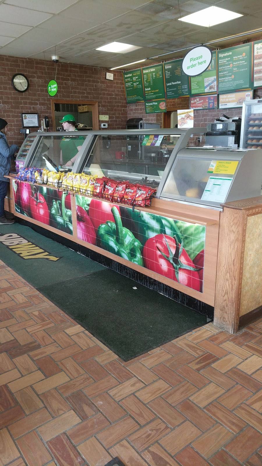 Subway Restaurants | restaurant | 317 S James St, Grayling, MI 49738, USA | 9893484747 OR +1 989-348-4747