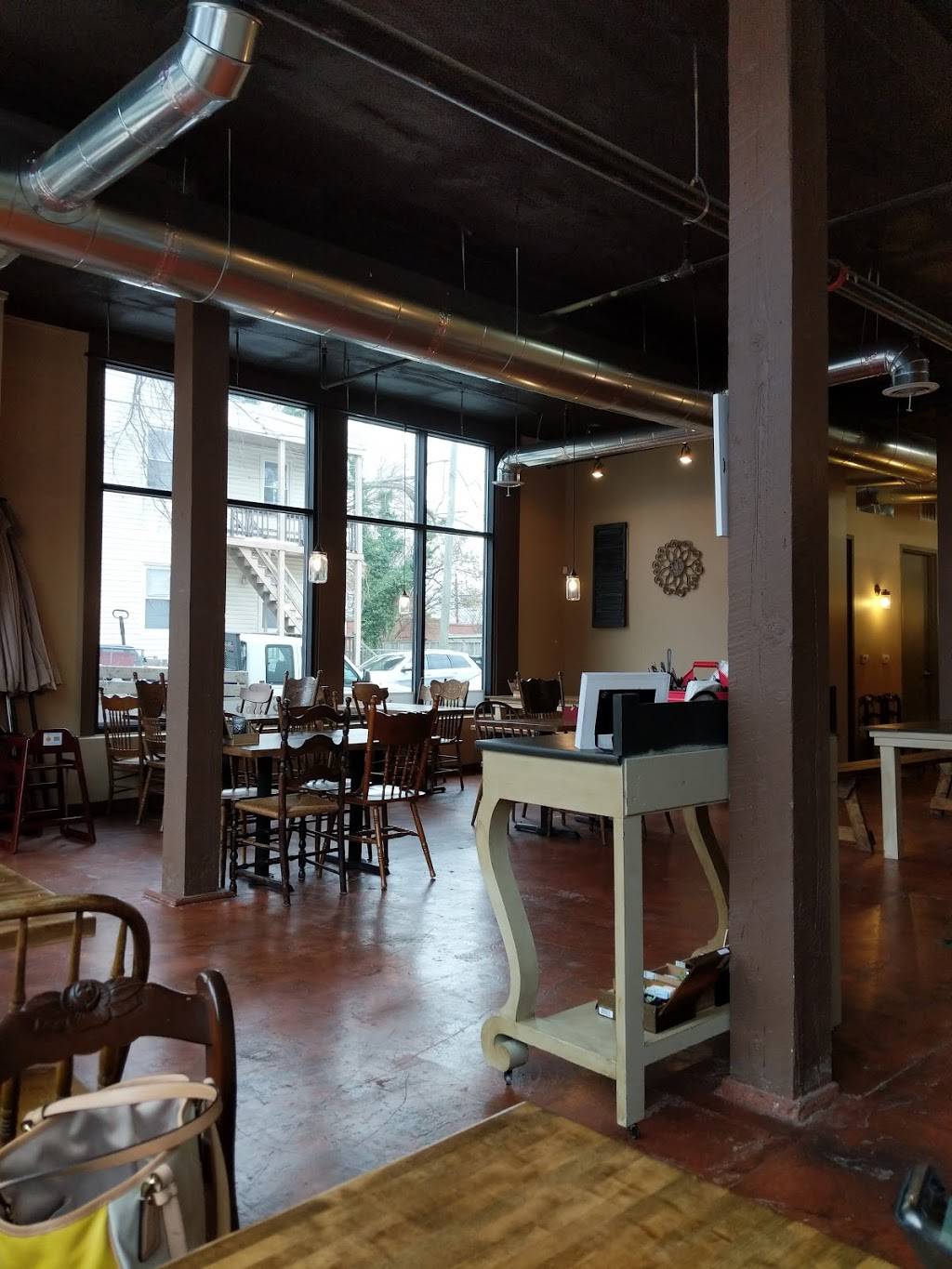 Olio | restaurant | 2028 W Cary St, Richmond, VA 23220, USA | 8047759597 OR +1 804-775-9597