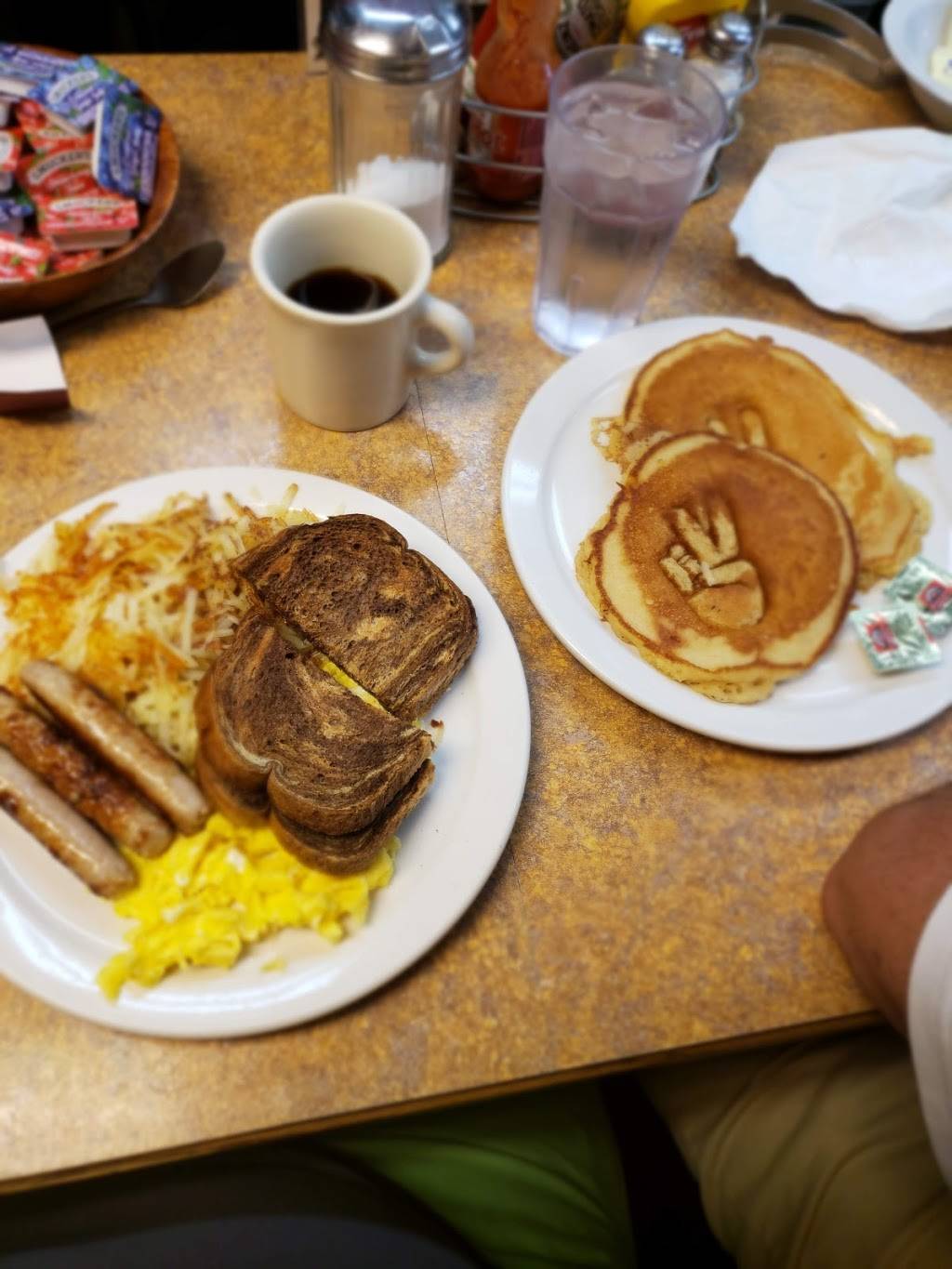 The Chuckwagon | restaurant | 7400 Main St, Mackinac Island, MI 49757, USA | 9068470019 OR +1 906-847-0019