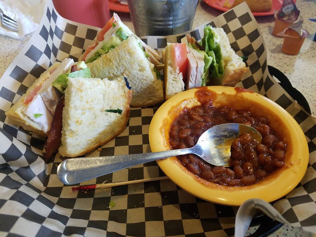 Pollys Pies Restaurant & Bakery | bakery | 2025 N Tustin St, Orange, CA 92865, USA | 7146373040 OR +1 714-637-3040