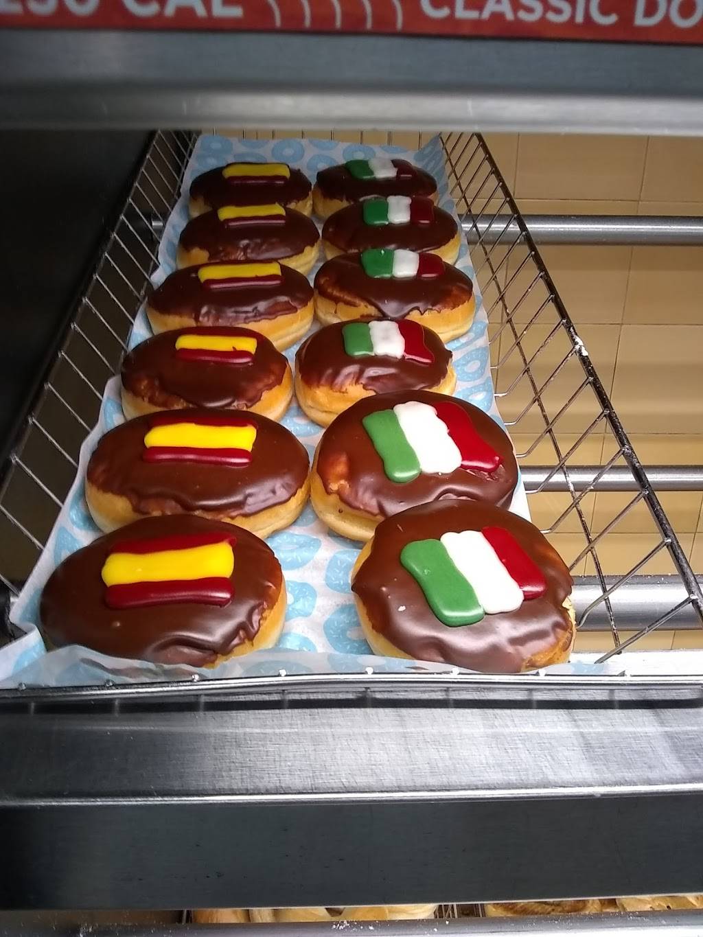 Dunkin | bakery | 13190 W State Rd 84, Davie, FL 33325, USA | 9549994489 OR +1 954-999-4489