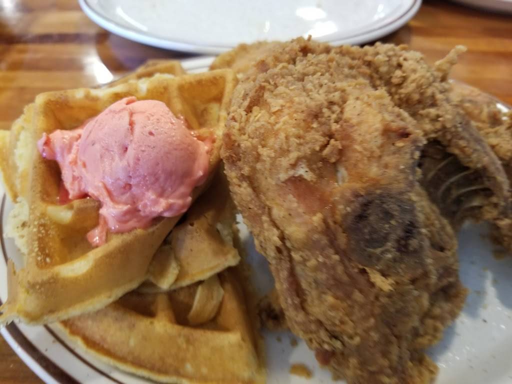 Locs Chicken and Waffles | restaurant | 11975 Apache Ave, Savannah, GA 31419, USA | 9129998958 OR +1 912-999-8958