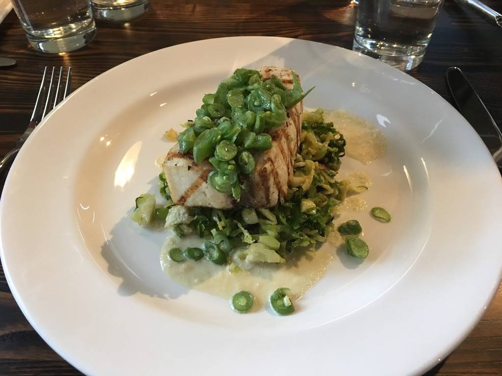 The Academic Bistro | restaurant | 101 N 33rd St, Philadelphia, PA 19104, USA | 2158955822 OR +1 215-895-5822