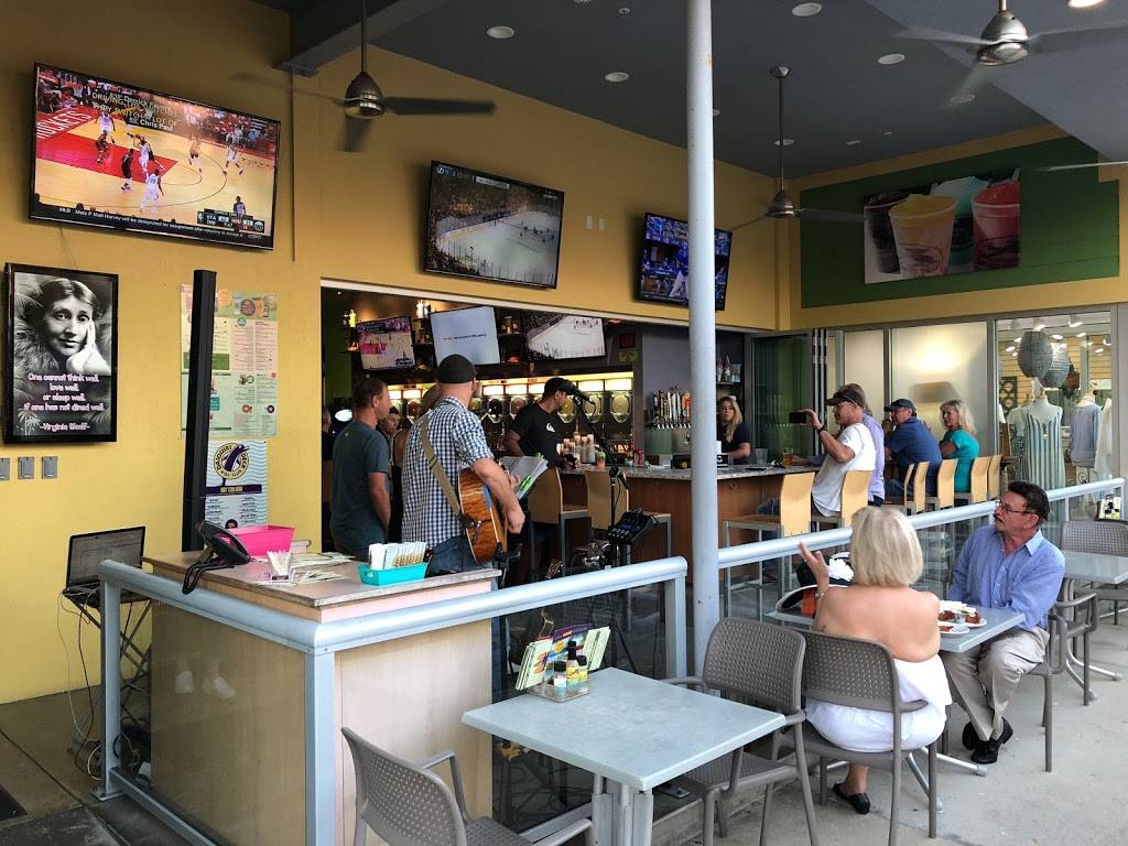 Daiquiri Deck St. Armands Circle | restaurant | 325 John Ringling Blvd, Sarasota, FL 34236, USA | 9413883325 OR +1 941-388-3325