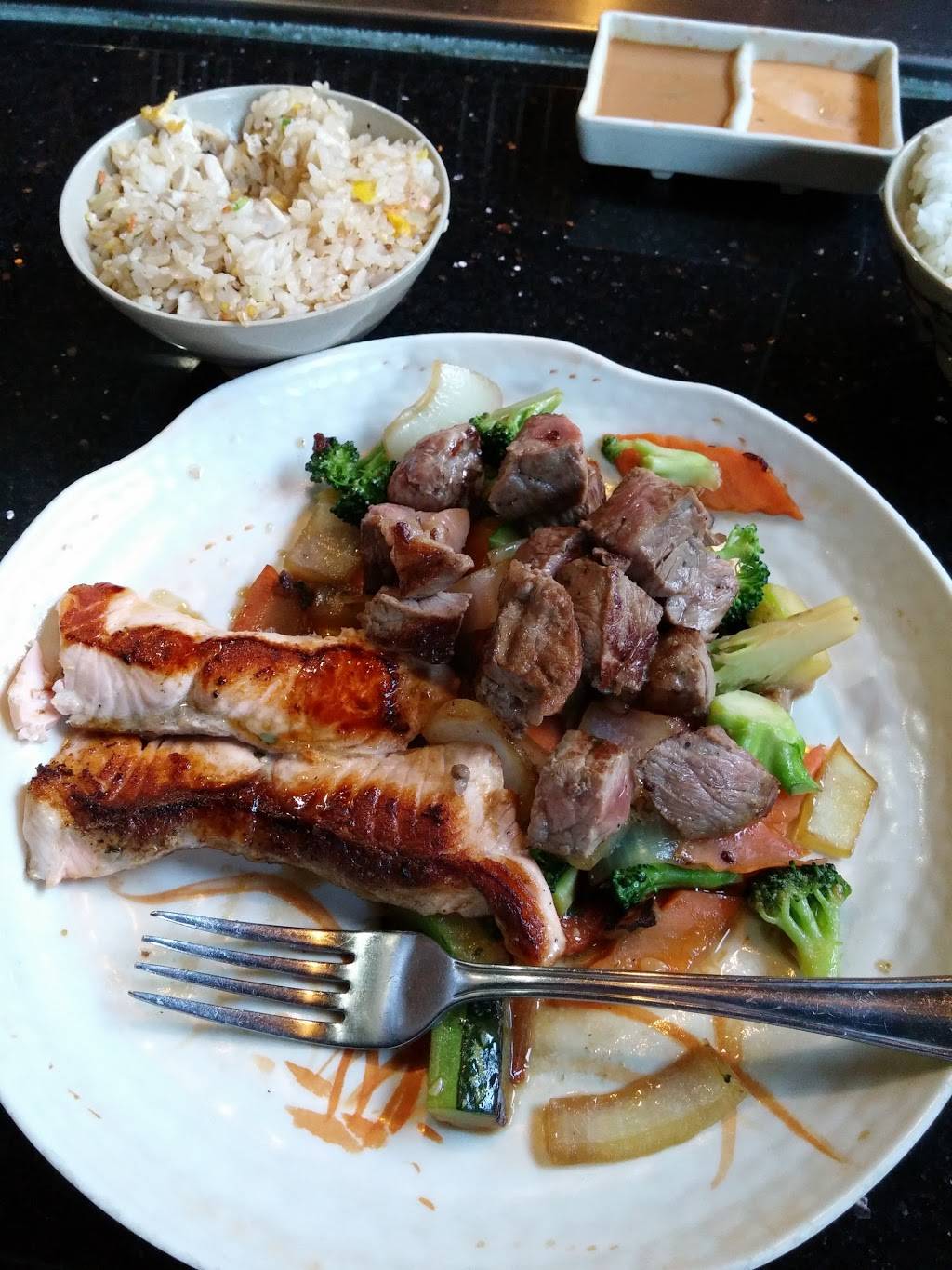 Hibachi Teppanyaki Restaurant | restaurant | 1940 Appleby Line, Burlington, ON L7L 0B7, Canada | 9053193888 OR +1 905-319-3888