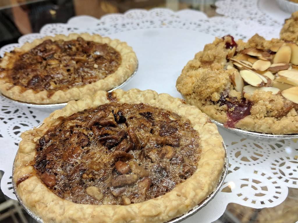 The West Side Bakery | bakery | 2303 W Market St, Akron, OH 44313, USA | 3308364101 OR +1 330-836-4101