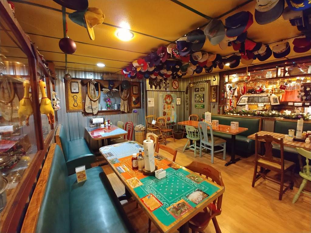 Foxfire Fixins | restaurant | 7200 River Rd, Marine City, MI 48039, USA | 8107659255 OR +1 810-765-9255