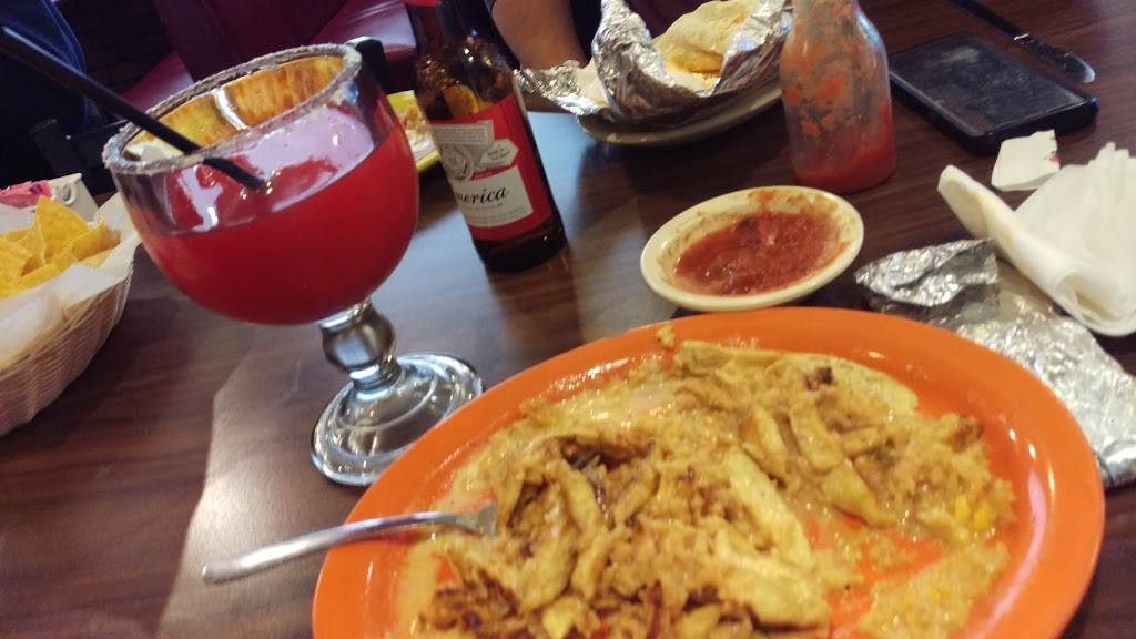 Don Chicos | restaurant | 903 W North St, Kendallville, IN 46755, USA | 2603471999 OR +1 260-347-1999