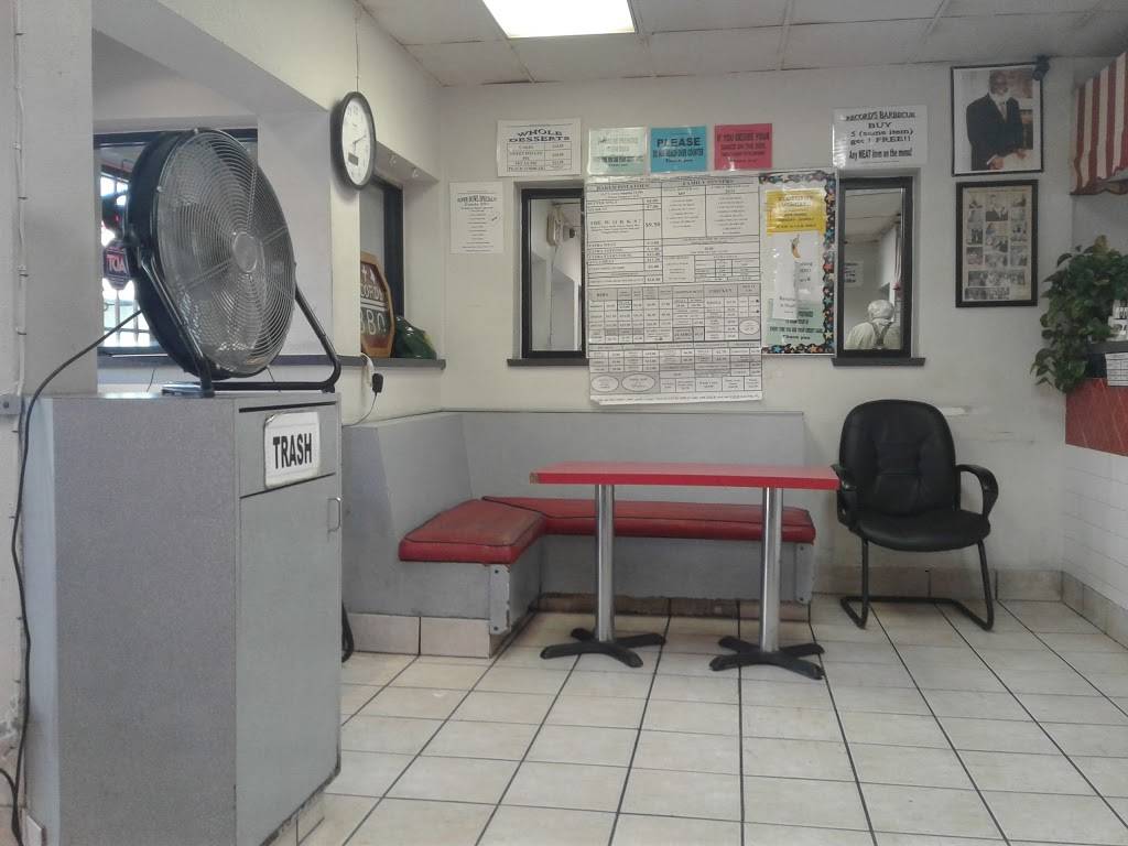 Records Barbecue | restaurant | 2405 S Lancaster Rd, Dallas, TX 75216, USA | 2143758720 OR +1 214-375-8720