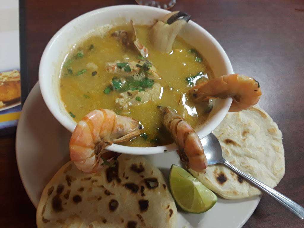 Puerto La Union Coastal Kitchen | restaurant | 12028 Hempstead Rd, Houston, TX 77092, USA | 8329258622 OR +1 832-925-8622