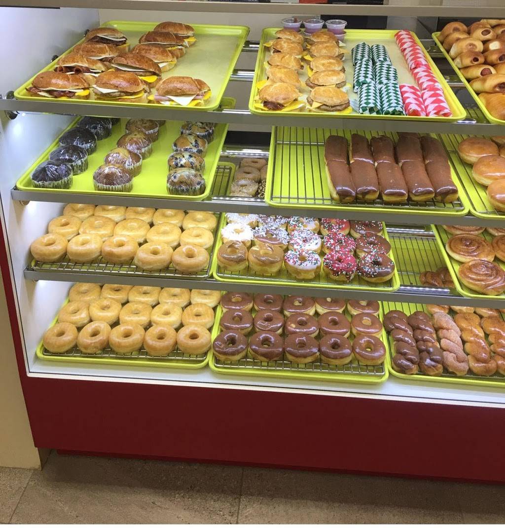 Donut Palace | restaurant | 1919 Batesville Blvd, Batesville, AR 72501, USA | 8705698133 OR +1 870-569-8133