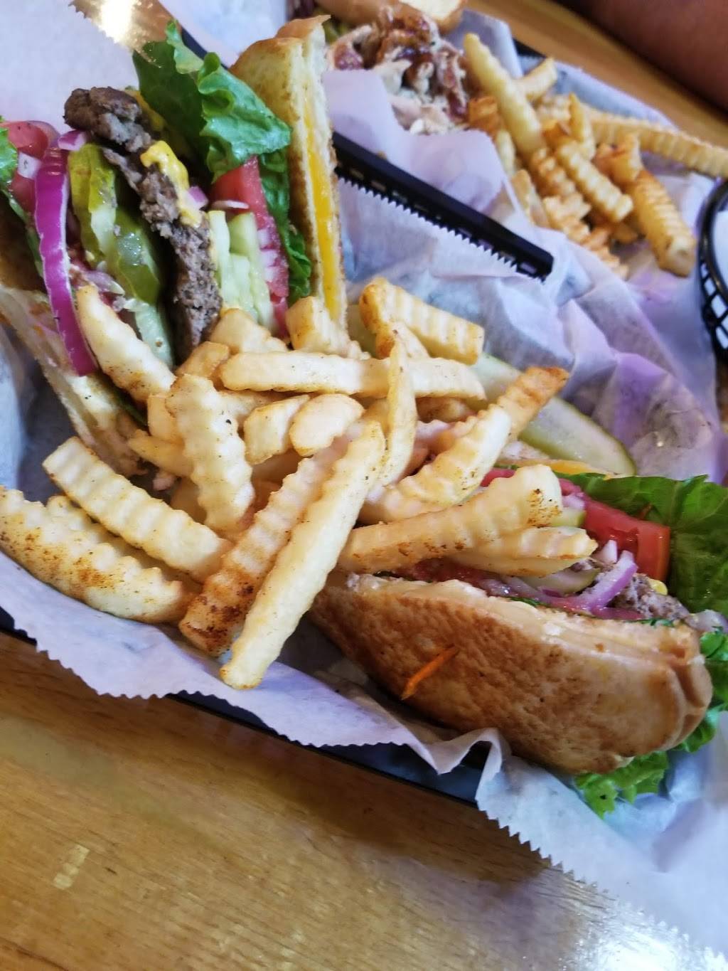 Buds Tavern | restaurant | 4014 Dixie Hwy, Louisville, KY 40216, USA | 5023849131 OR +1 502-384-9131