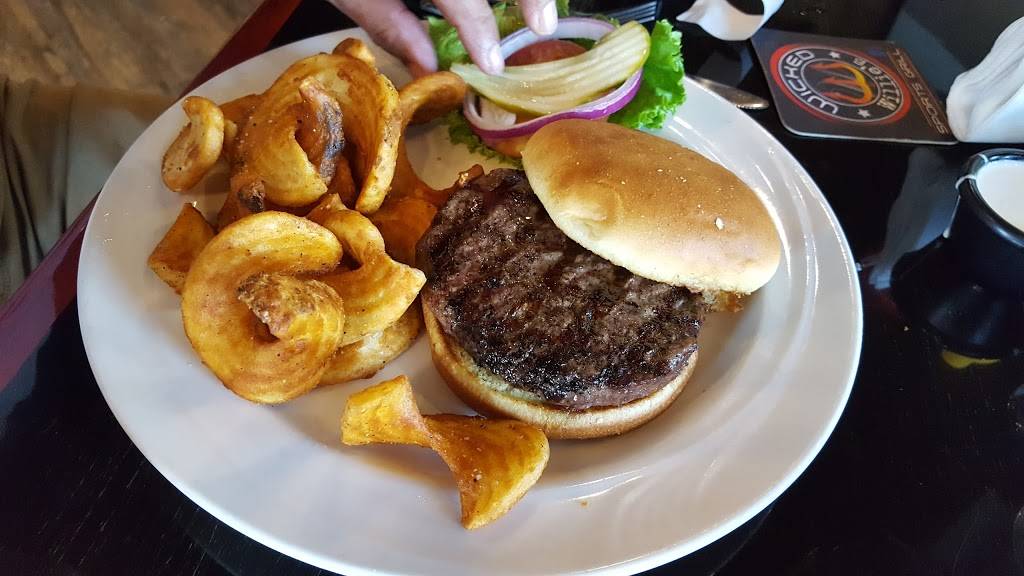 Wicked Willies Sports Grill | restaurant | 5384 Osage Beach Pkwy, Osage Beach, MO 65065, USA | 5736931777 OR +1 573-693-1777