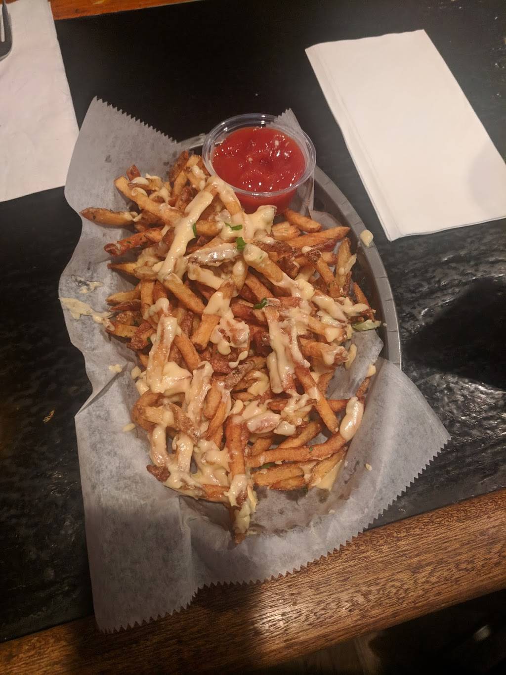 Starboard Side Tavern | restaurant | 2500 E Norris St, Philadelphia, PA 19125, USA | 2156341238 OR +1 215-634-1238