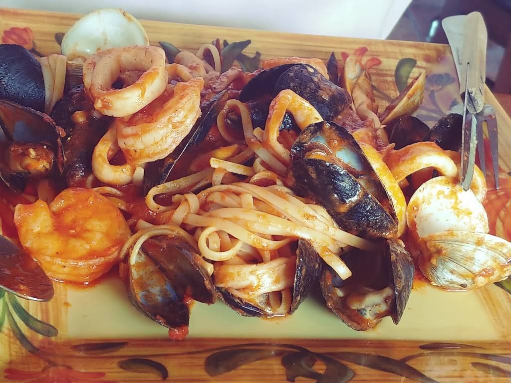 Nappis Restaurant | restaurant | 370 Salem St, Medford, MA 02155, USA | 7813917900 OR +1 781-391-7900