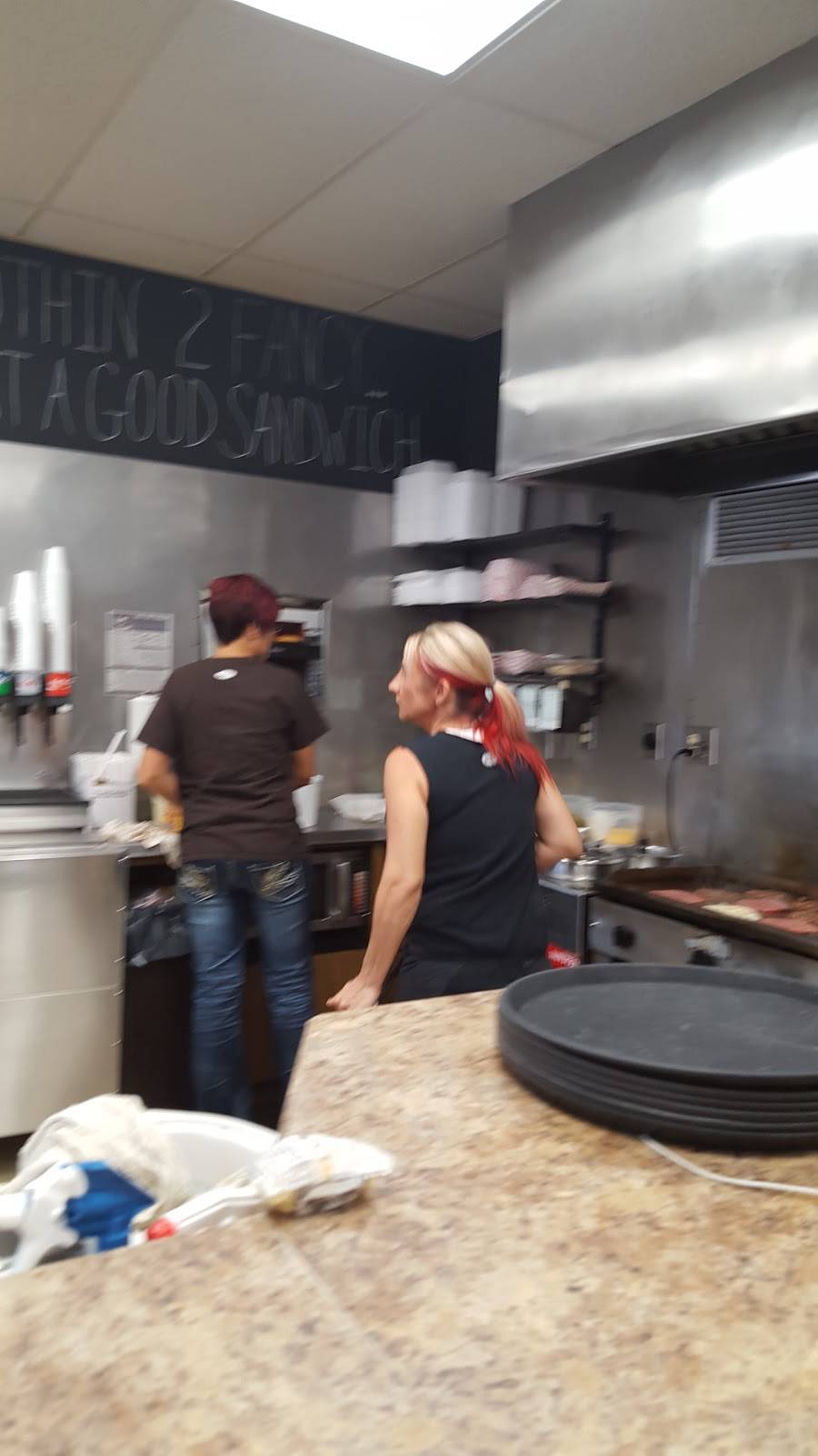 Johns Place | restaurant | 1802 5th St, Peru, IL 61354, USA | 8152230506 OR +1 815-223-0506