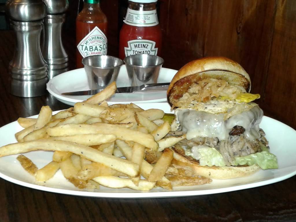 Notch 8 Cafe & Bar | restaurant | 6527-, 6533 E Seneca Turnpike, Jamesville, NY 13078, USA | 3158709132 OR +1 315-870-9132