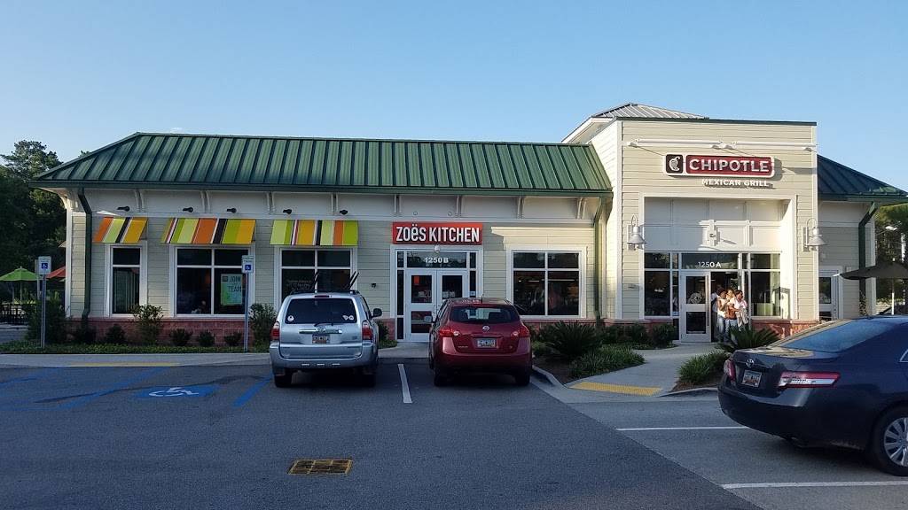Zoës Kitchen | restaurant | 1250B Fording Island Rd, Bluffton, SC 29910, USA | 8438064352 OR +1 843-806-4352