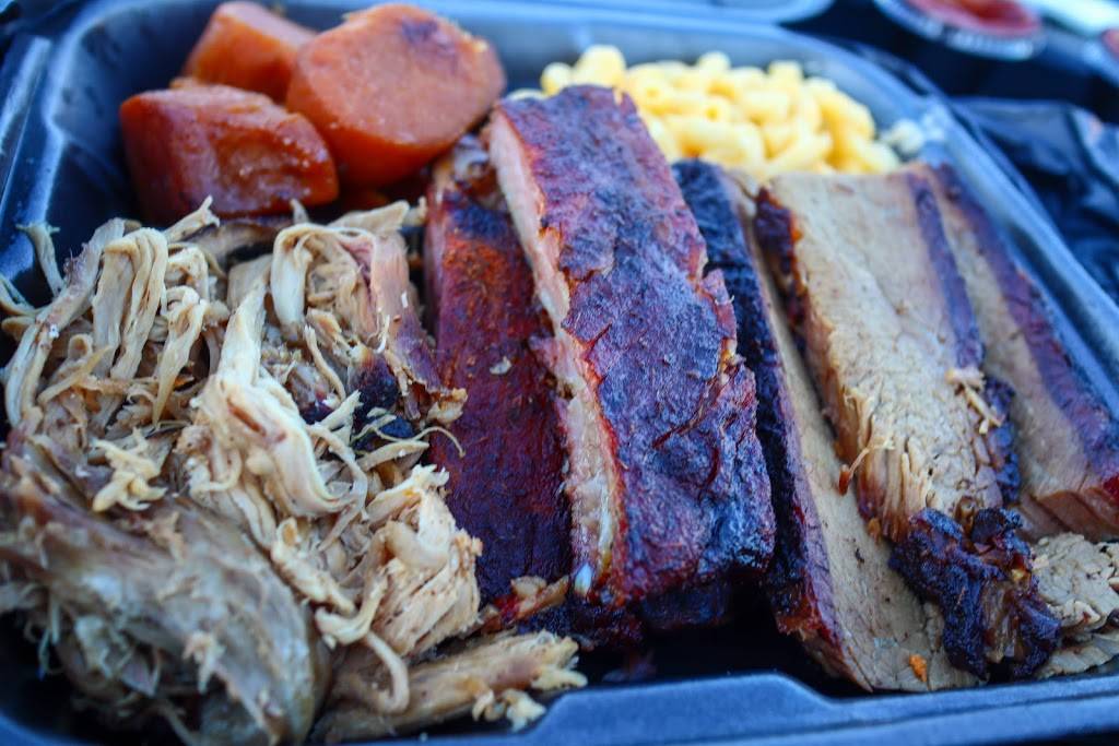 Kinfolks BBQ and Fried Chicken | restaurant | 25 Robert Dr, South Easton, MA 02375, USA | 5082970627 OR +1 508-297-0627