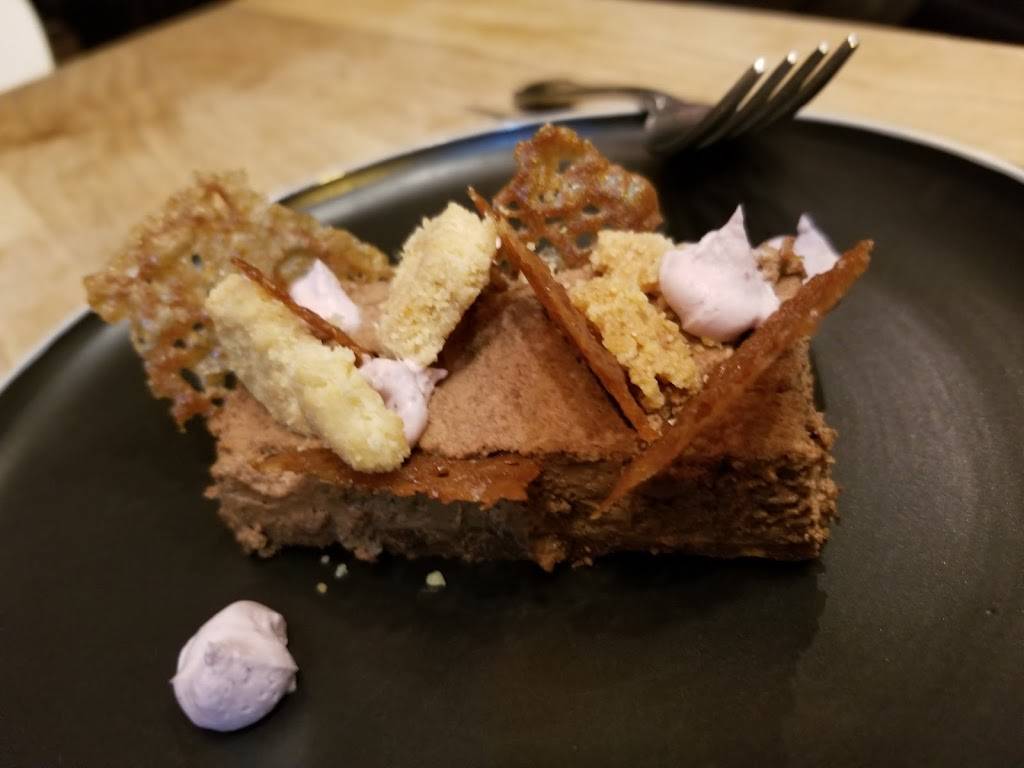 Lannes et Pacifique | restaurant | 200 Rue Beaubien E, Montréal, QC H2S 1R4, Canada | 5144391001 OR +1 514-439-1001