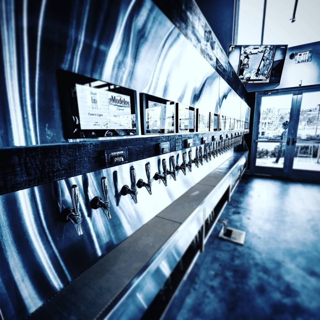 Park Social | restaurant | 8720 Ariva Ct Suite 10, San Diego, CA 92123, USA | 8587374310 OR +1 858-737-4310