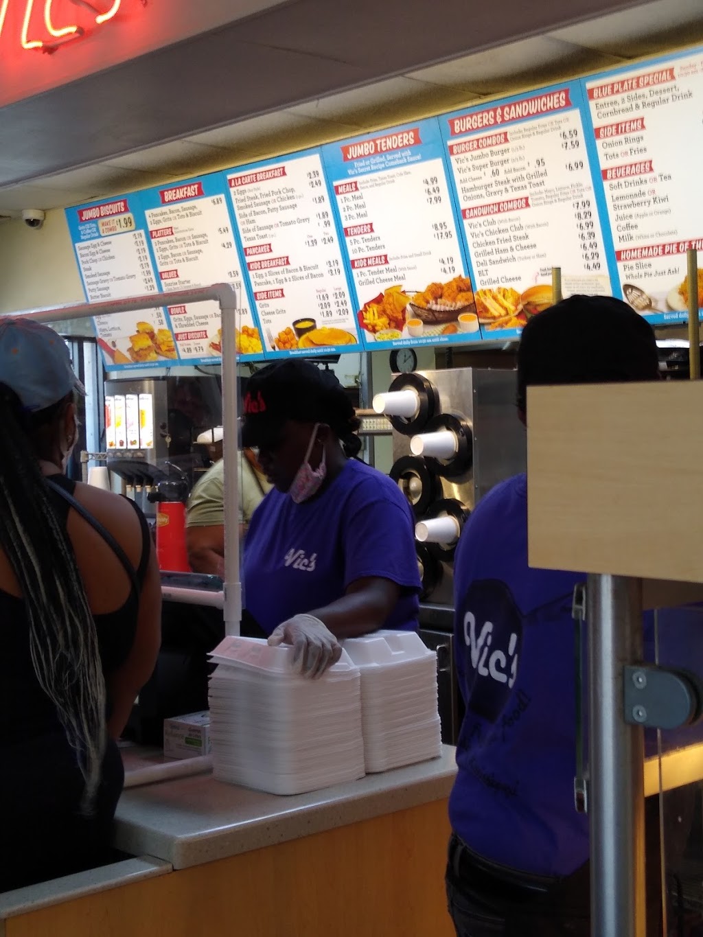 Vics | restaurant | 804 Chantilly St, Laurel, MS 39440, USA | 6016497832 OR +1 601-649-7832