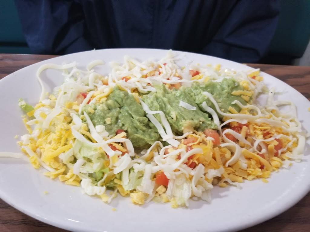 Robles Mexican Restaurant | restaurant | 1046 W St Marys St, Centerville, TX 75833, USA | 9035363806 OR +1 903-536-3806