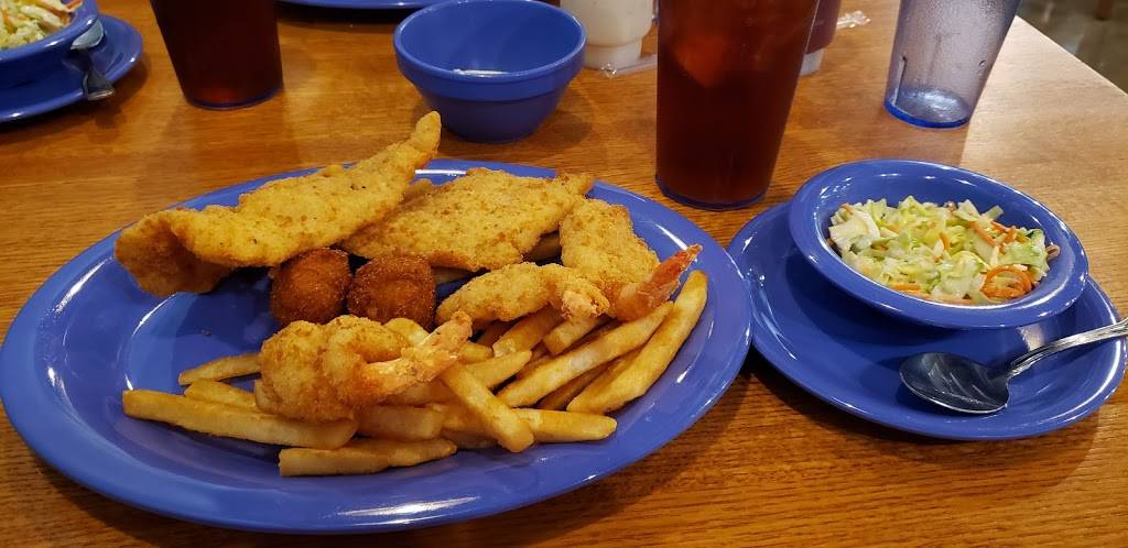 Averys Kitchen LLC | restaurant | 2063 Central Plaza #107, New Braunfels, TX 78130, USA | 8302140506 OR +1 830-214-0506